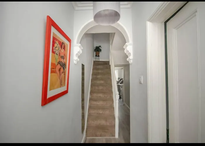 Two Bedroom House With Garden In Victoria Parade Prázdninový dům Bristol