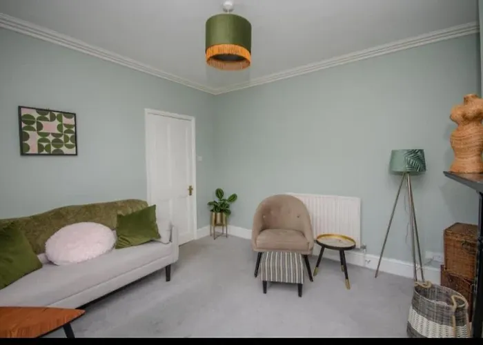 Two Bedroom House With Garden In Victoria Parade Prázdninový dům