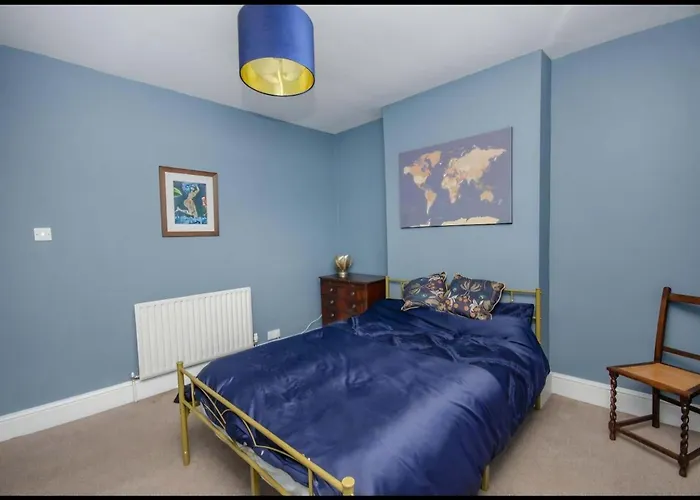 Two Bedroom House With Garden In Victoria Parade Сasa de vacaciones Bristol